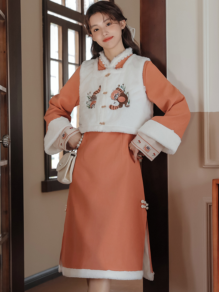 Fleece-Lined Embroidered Vest and Dress Two-Piece Set New Chinese Style Winter