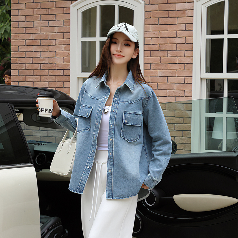 Women’s Blue Denim Shirt Jacket Retro Loose Fit Long Sleeve Button Front