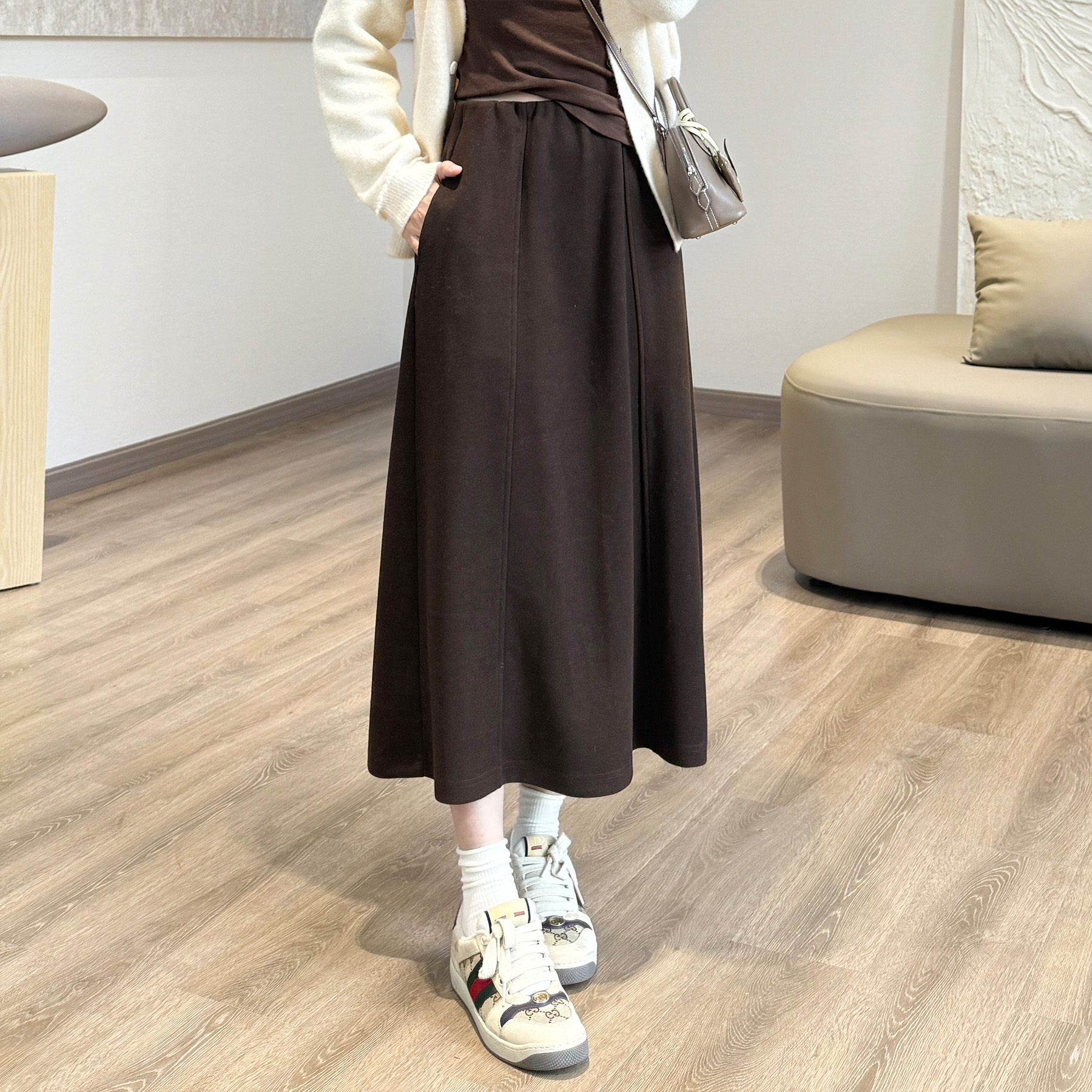Acetate Wool Blend A-Line Midi Skirt with Pockets and Elastic Waist - Image 4