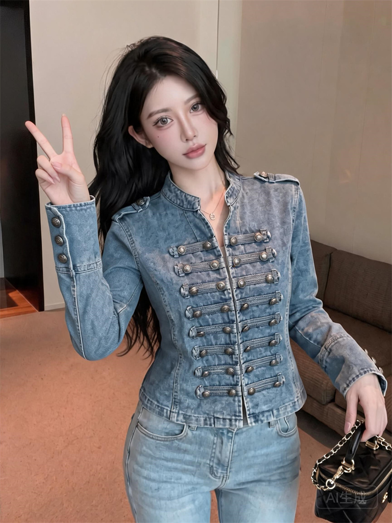 2026 Autumn New Classical Metal Ribbed Button Strap Washed Denim Short Jacket - Image 3