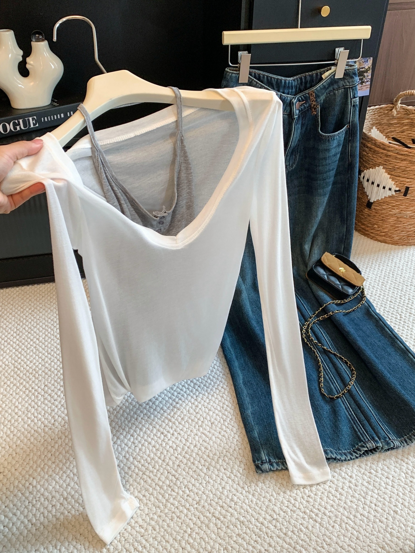 V-Neck Sun Protection Long Sleeve T-Shirt for Women Summer New Fake Two-Piece Slim Fit Top