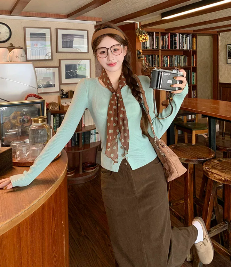 Green Short Long-Sleeve Knit Cardigan Women's Fall Winter Slim Inner Layer Early Fall Chic Top New - Image 2